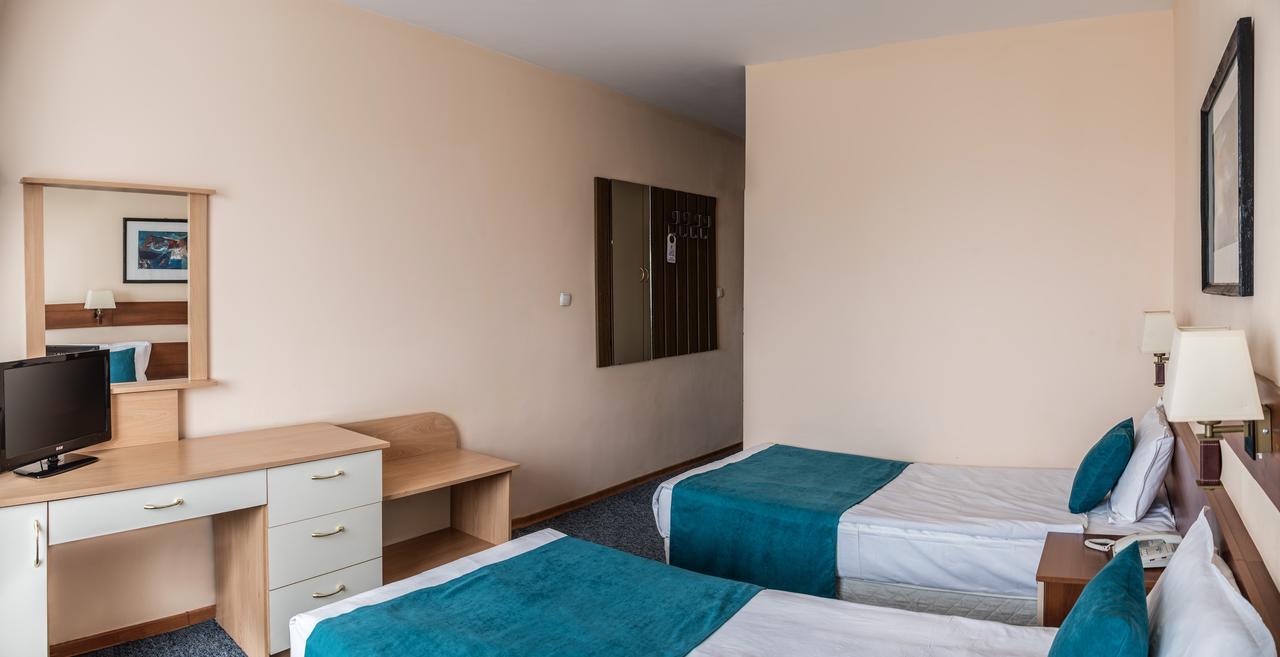 Hotel Balkan Pleven Exteriör bild